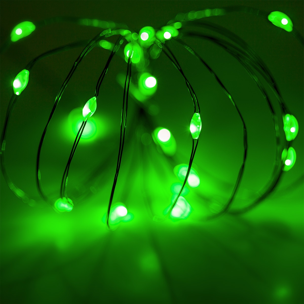 battery operated fairy lights with green cable